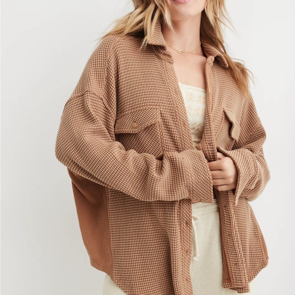 Aerie Waffle Knit Button Down Shirt XL Tan Oversized Shacket Coastal Grandma